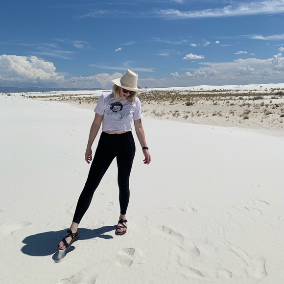 Meet your posher! - Picture 4 of 4